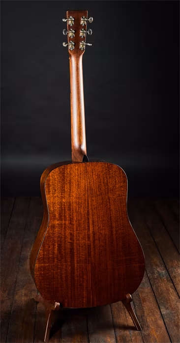 Martin 2015 D-18 - Akustická kytara