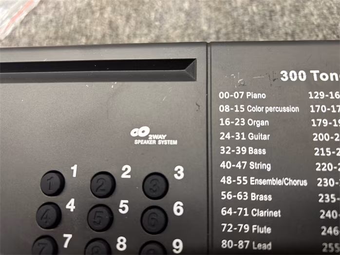 Fox 160 BK (použité) - Klávesy bez dynamiky