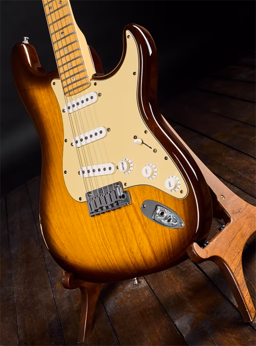 Fender 2005 AmDeluxe Strat - Elektrická kytara