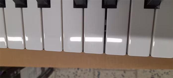 Yamaha PSR-E473 (použité) - Klávesy s dynamikou úhozu