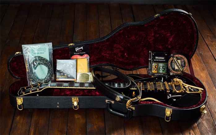 Gibson Custom 2008 Les Paul Custom 1957 Reissue 3-Pickup Bigsby VOS Ebony - Elektrická kytara