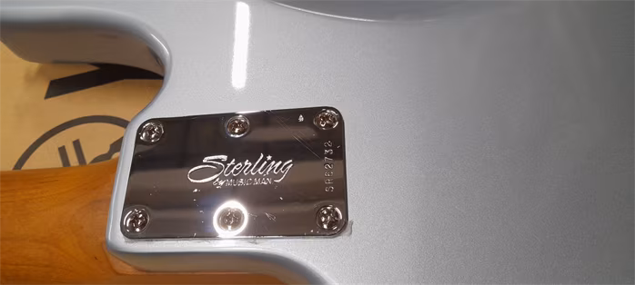 Sterling by Music Man Ray34 Firemist Silver (použité) - Elektrická baskytara