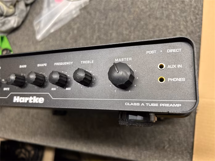 Hartke LX5500 (použité) - Baskytarový hybridní zesilovač