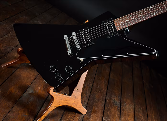 Gibson 2023 80s Explorer (+Pickguard) - Elektrická kytara