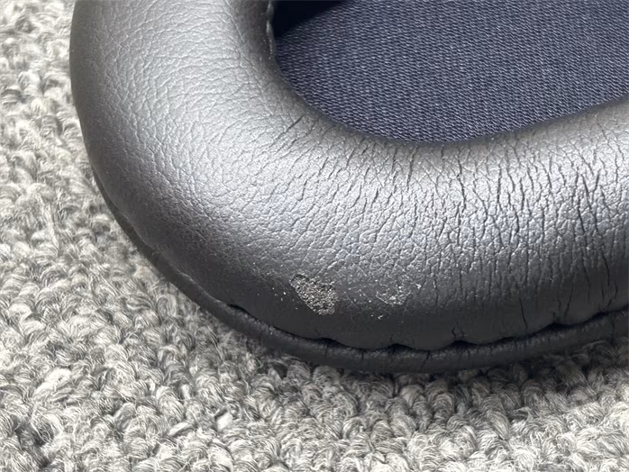 Audio-Technica ATH-M20X/M30X Ear Pad (poškozené) - Náušník