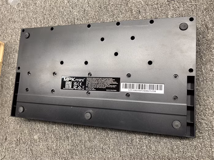 Akai MPK Mini IV Black (použité) - USB/MIDI keyboard