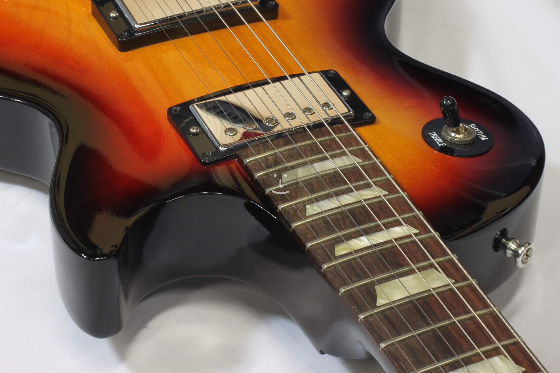 Gibson les paul kytaryco děláte, když si chodíte s někým na střední škole