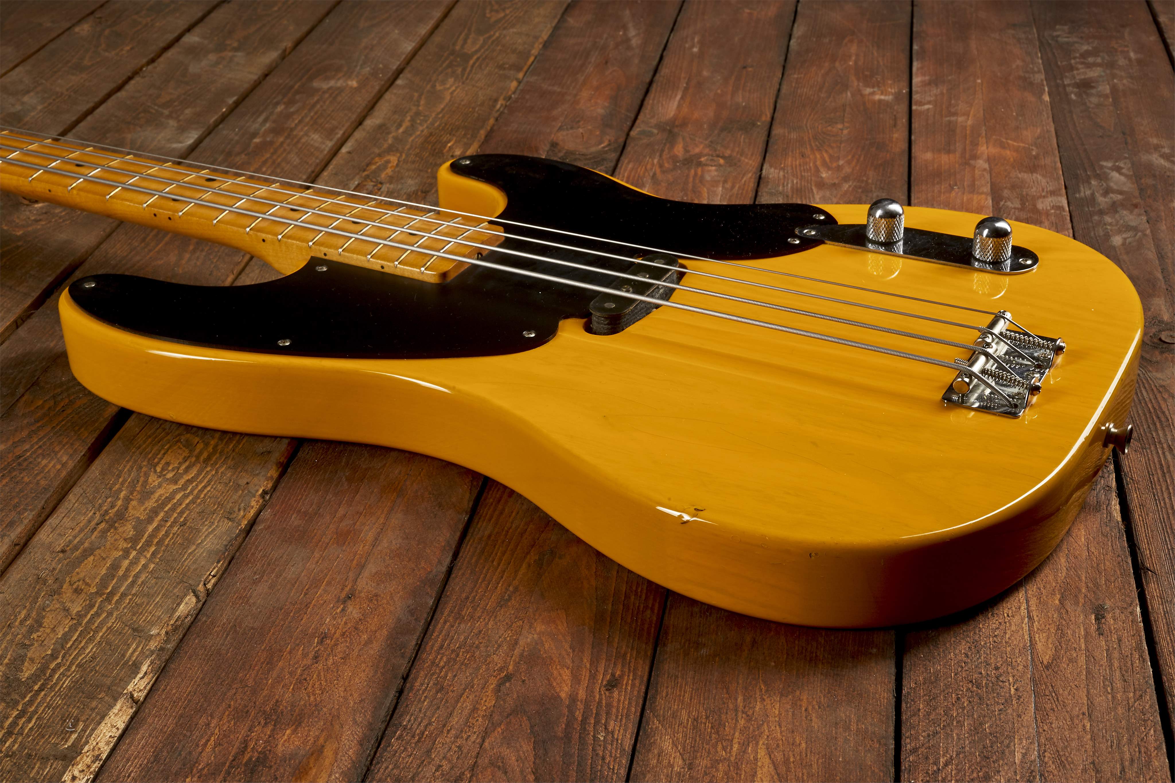 Оригинал гитара. Fender Precision Bass 1951. Fender Precision Bass. Fender Classic 58 reissue Precision Bass. Бас-гитара Fender Vintage Custom 1951 Precision Bass.