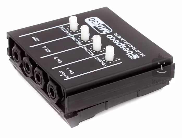 Bespeco MIX30 - Mischpult mit Batterien