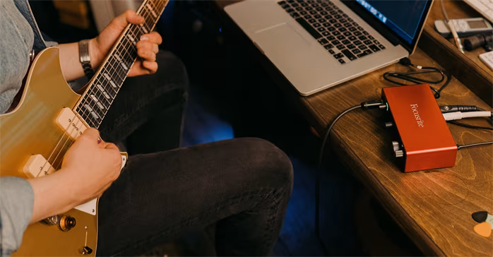 Focusrite Scarlett 2i2 3rd Gen - USB-Soundkarte