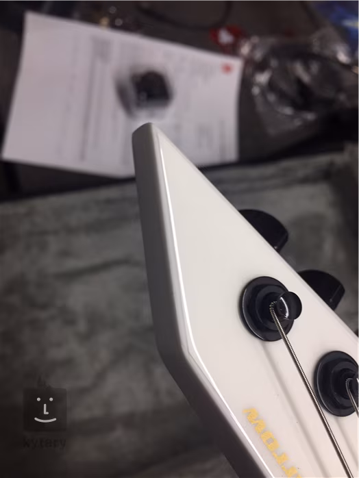 ESP E-II Arrow NT SW (ausgepackt) - E-Gitarre