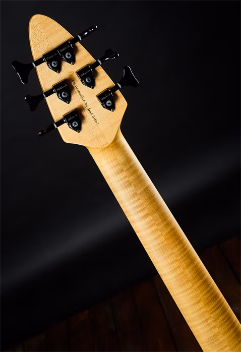 Grebeň 6 Walnut Top - E-Bass