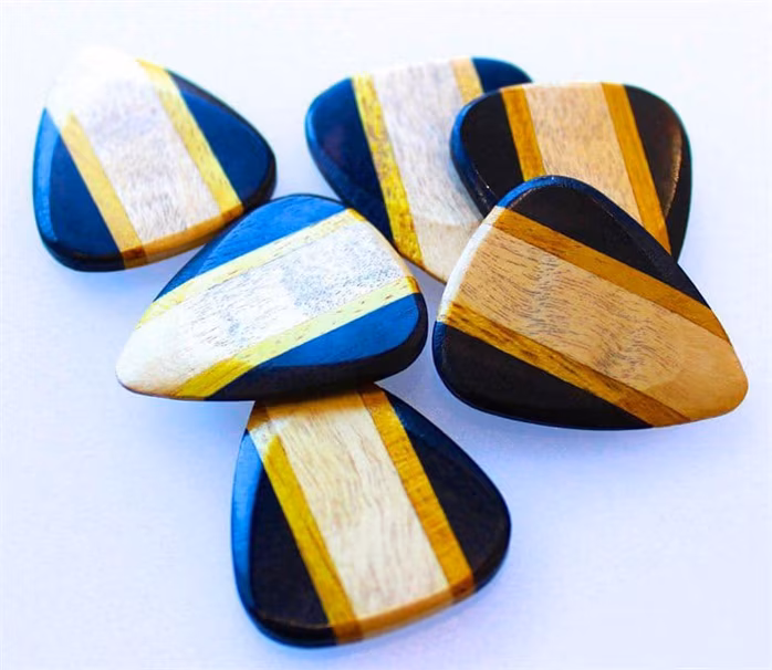 Timber Tones Zone Tones Deluxe Mixed 4-Pack Tin - Plektren