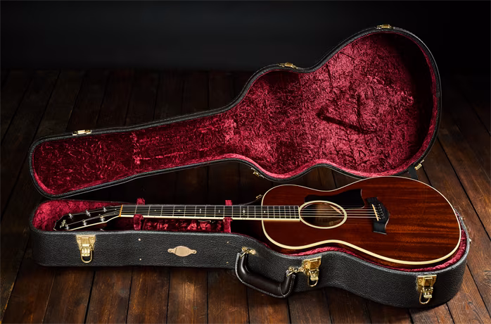 Taylor 522 - Elektroakustische Gitarre