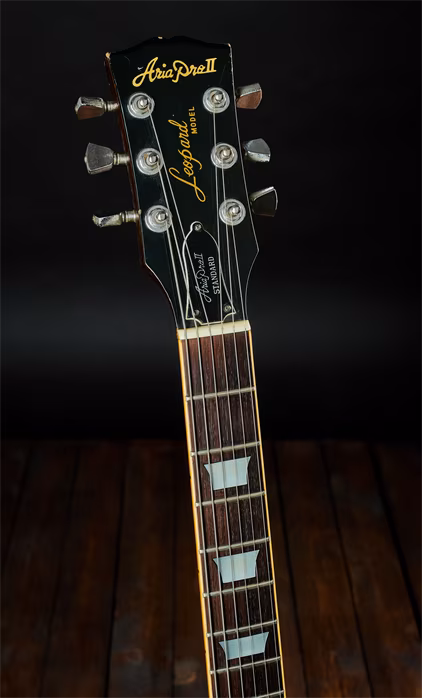 Aria Pro 2 LS-500 Les Paul - E-Gitarre
