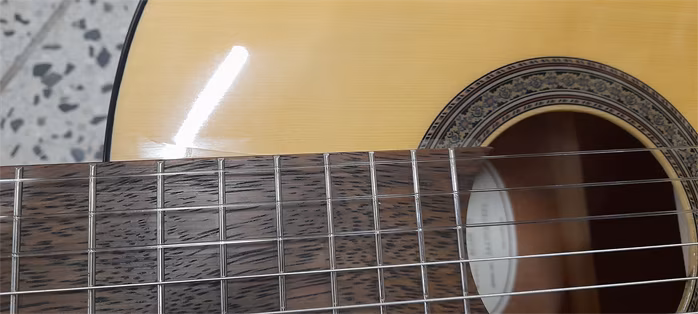 Cort AC100SG (beschädigt) - Die klassische Gitarre