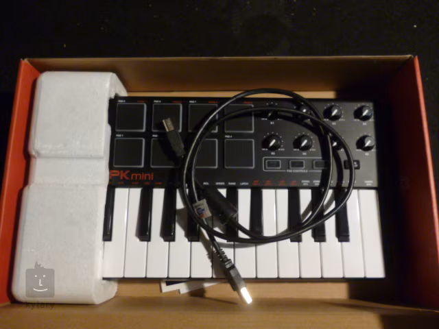 Akai MPK 2 MINI (použité) - USB/MIDI keyboard
