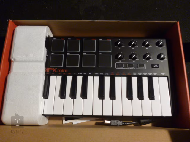 Akai MPK 2 MINI (použité) - USB/MIDI keyboard