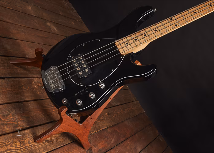 Music Man 2011 Ernie Ball USA Sterling - Basse électrique