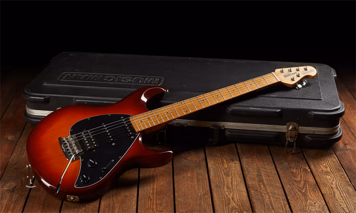 Music Man Silhouette Special USA - Guitare électrique