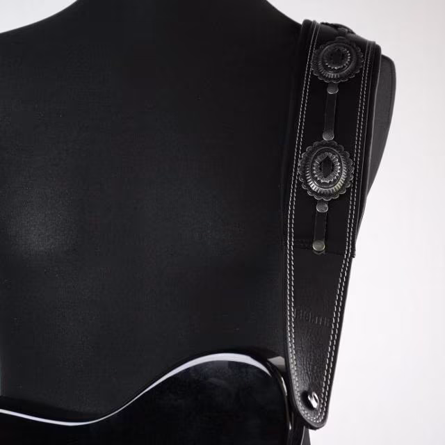 Richter Springbreak I Concho Black/Old Nikel - Sangle de guitare