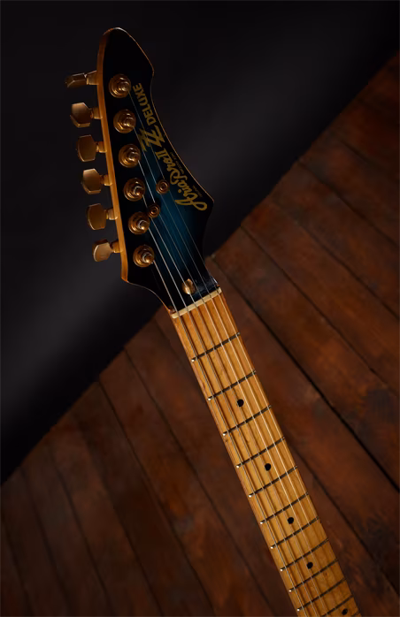 Aria Pro 2 1982 ZZ Deluxe V - Guitare électrique