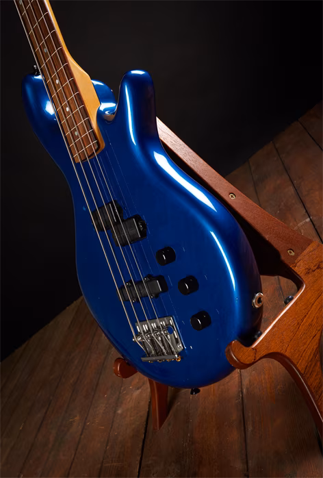 Pedulla 1993 Series II. Fretless - Basse électrique