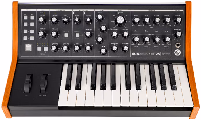 Moog Subsequent 25 - Synthétiseur analogue