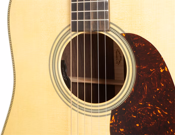 Martin HD-28E Fishman Aura VT Enhance - Guitare électroacoustique
