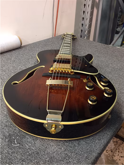 Ibanez AG95QA-DBS (utilisé) - Guitare semi acoustique