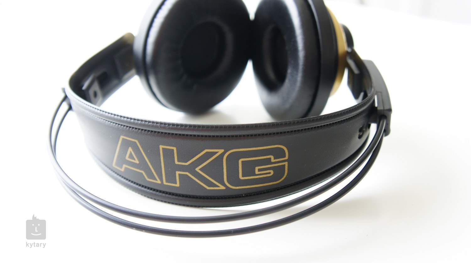 AKG K121 STUDIO Écouteurs studio