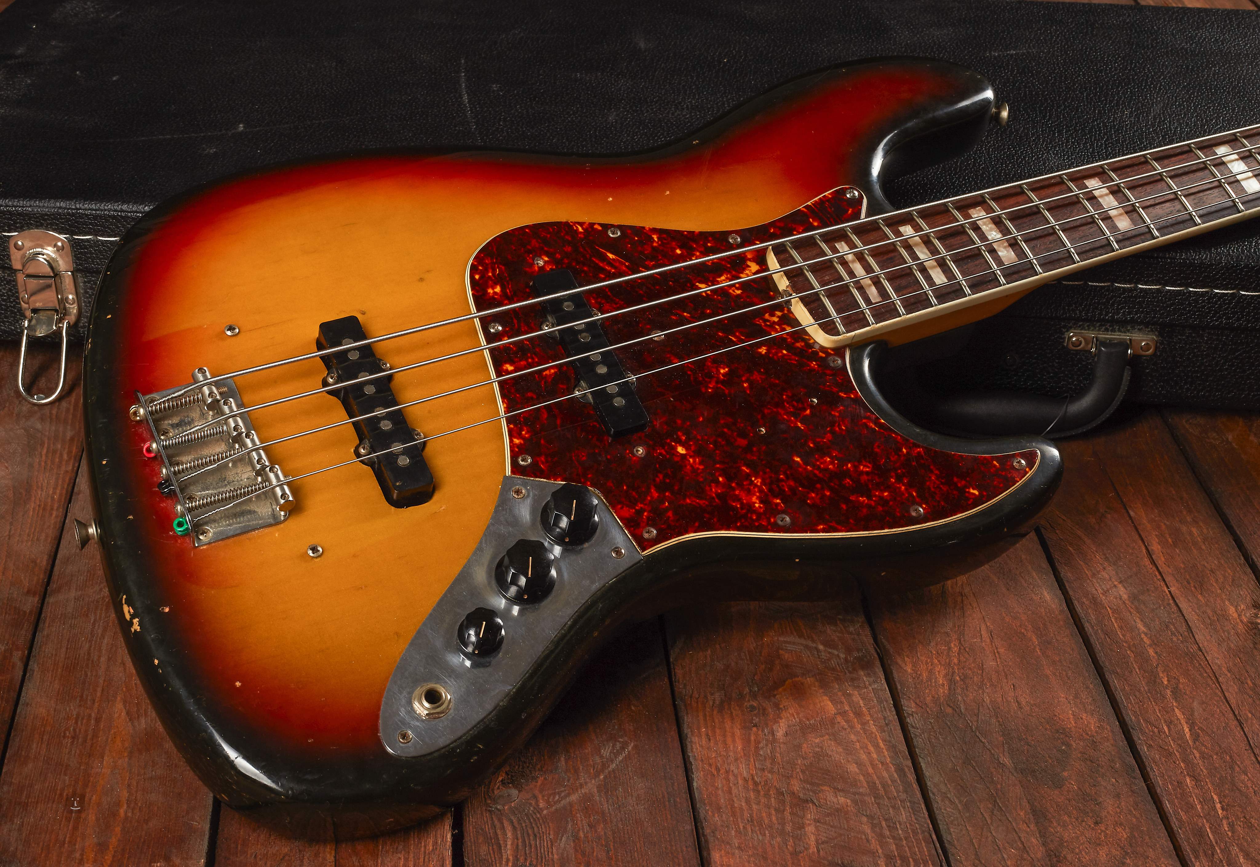FENDER 1972 Jazz Bass Sunburst Basse électrique