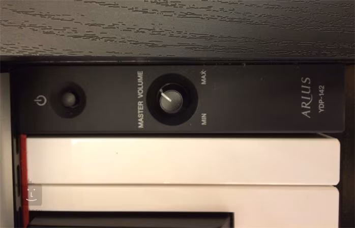 Yamaha YDP-142 C - Digitális zongora