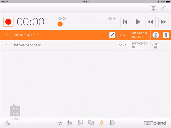 Roland FP-30 BK (sérült) - Hordozható digitális színpadi zongora