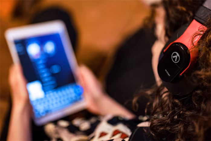 Austrian Audio Hi-X25BT - Vezeték nélküli fülhallgató