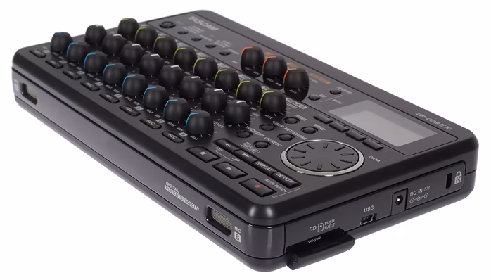 Tascam DP-008EX - Többsávos hangrögzítő