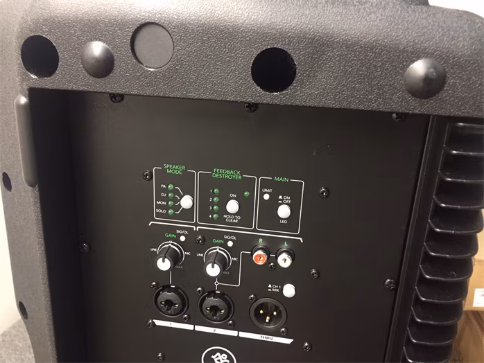 Mackie SRM450 V3 (használt) - Aktív hangfal