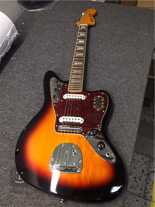 Fender Squier Classic Vibe 70s Jaguar LRL 3CS (sérült) - Elektromos gitár