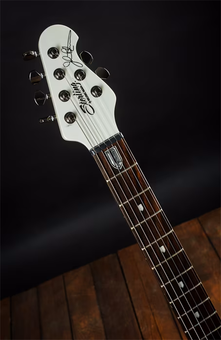 Sterling by Music Man 2018 MAJ100X Pearl White LTD - Elektromos gitár