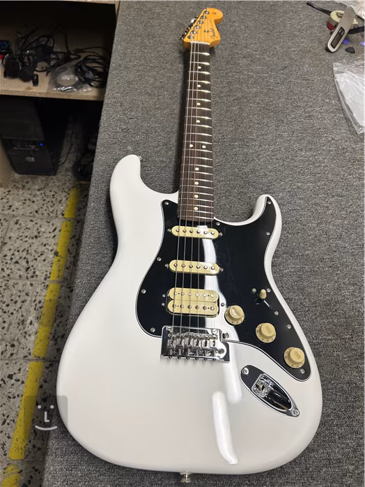 Fender Player II Stratocaster HSS RW PWT (használt) - Elektromos gitár