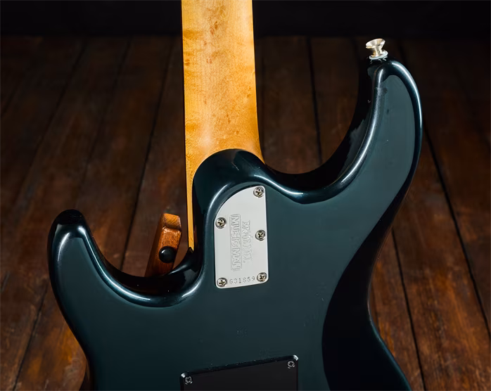 Music Man 2006 Luke II Carbon Blue Pearl - Elektromos gitár