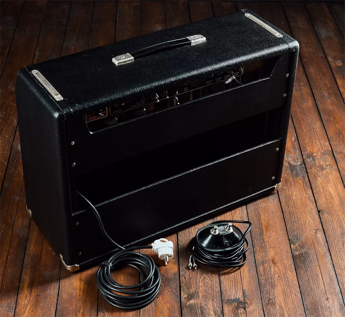 Fender 1965 Super Reverb L. Šmoldas MOD - Csöves gitárkombók