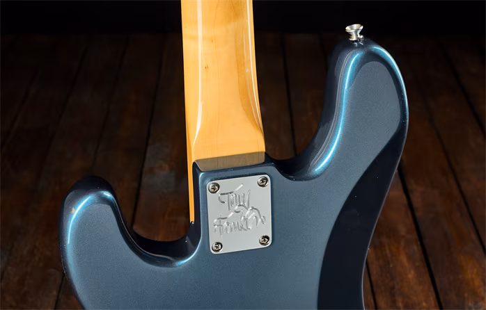 Fender 2019 Tony Franklin Fretless Precision Bass - Elektromos basszusgitár