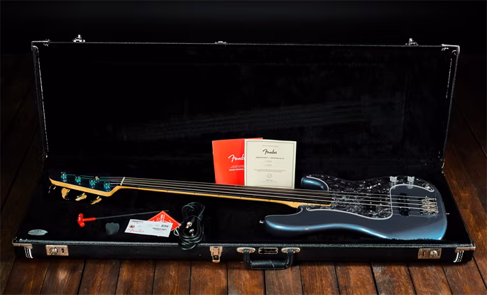 Fender 2019 Tony Franklin Fretless Precision Bass - Elektromos basszusgitár