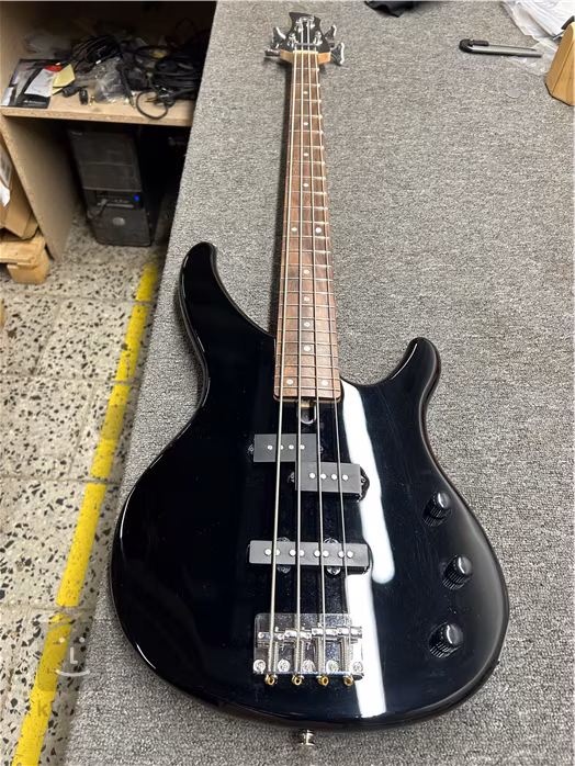 Yamaha TRBX174 BL (használt) - Elektromos basszusgitár