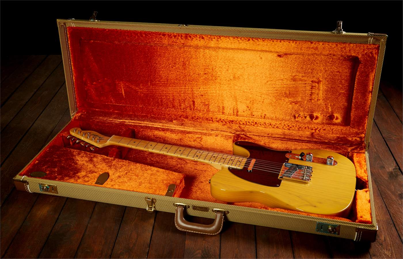 FENDER American Vintage 52 Telecaster Electric Guitar | Kytary.ie