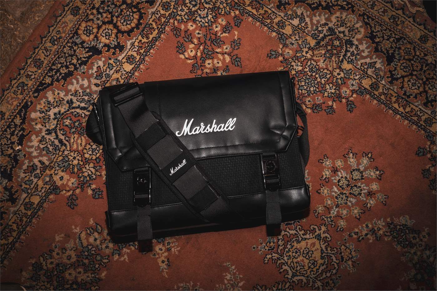 Marshalls cheap messenger bag