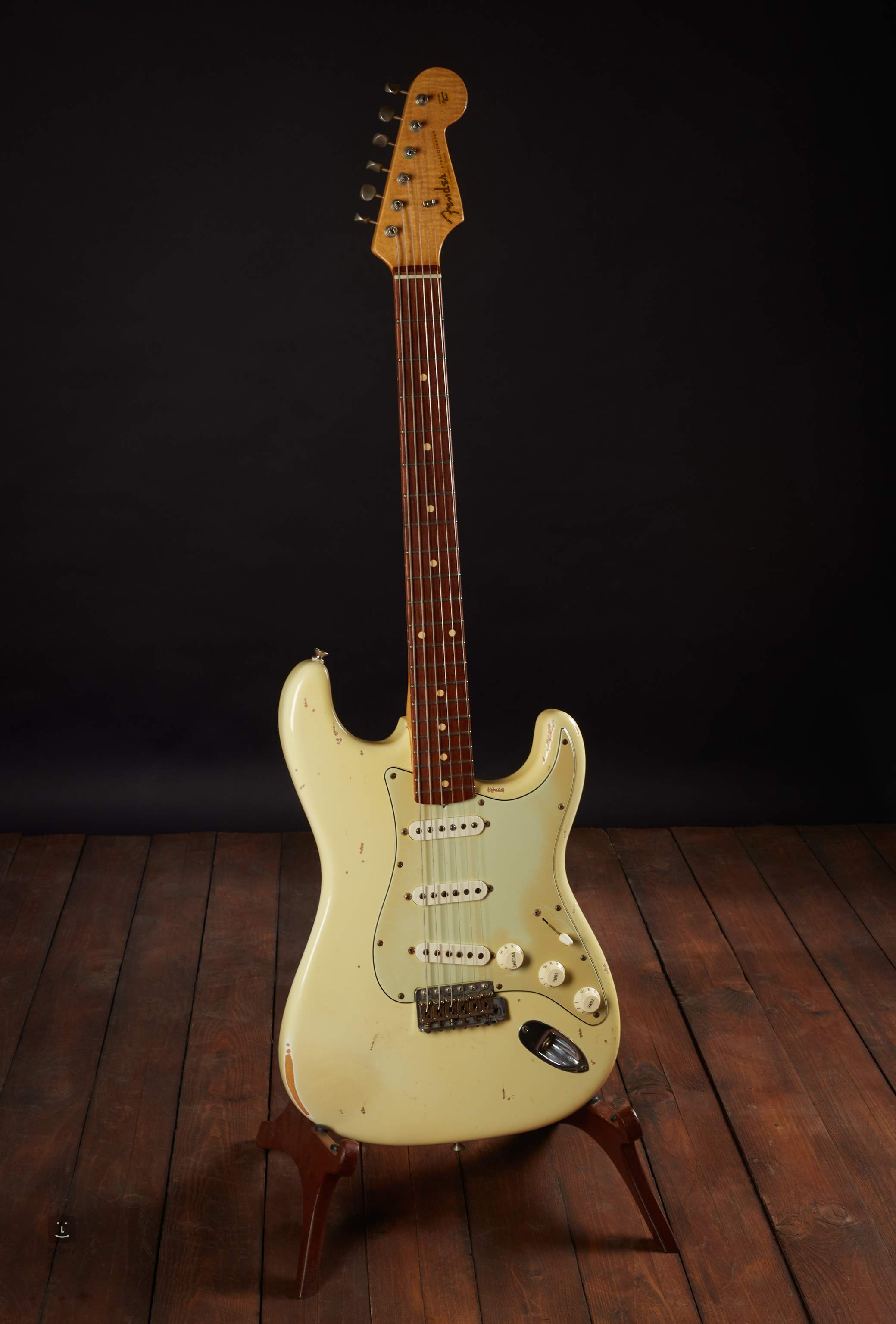 1999 fender stratocaster