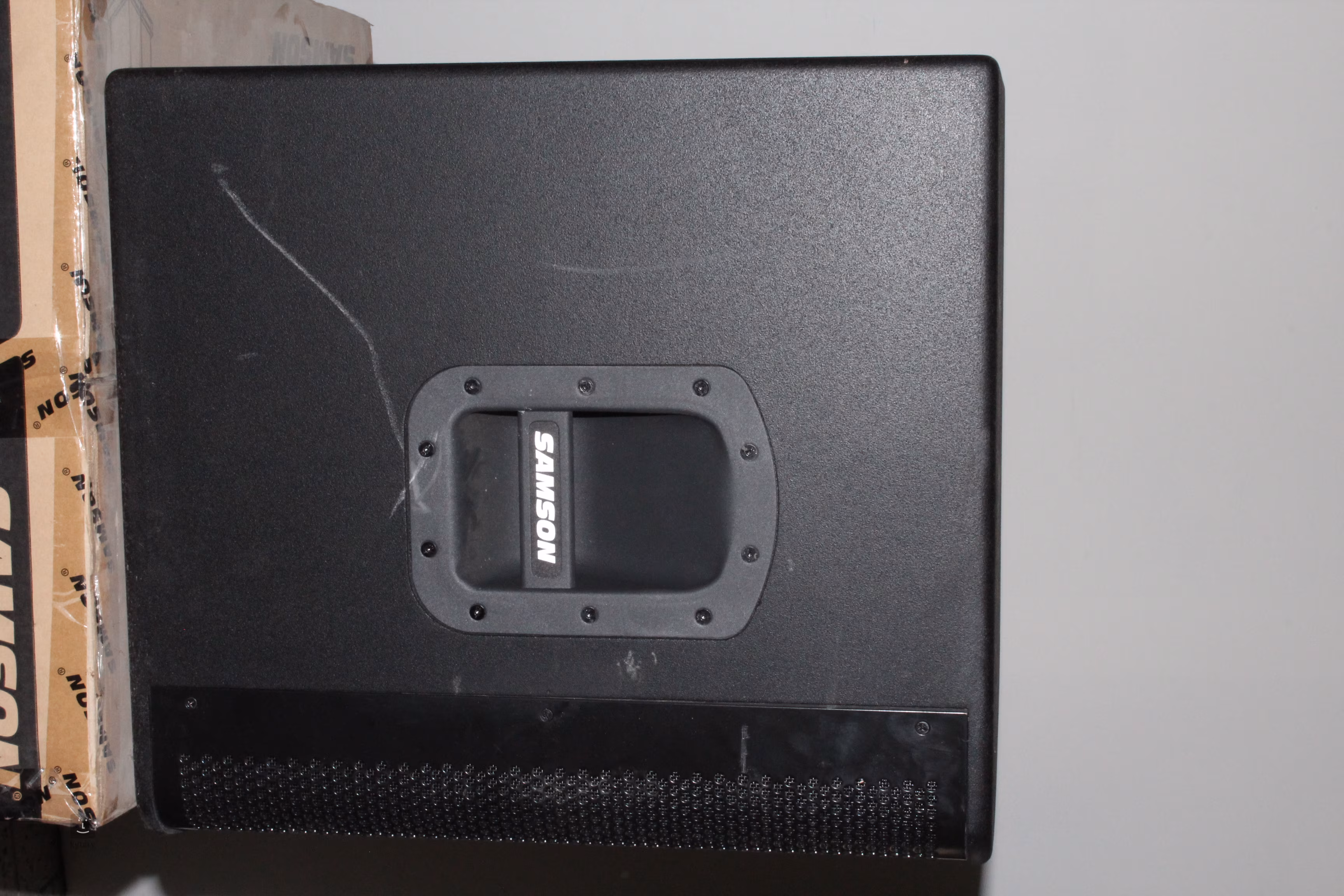 SAMSON Auro D1500 (used) Powered Subwoofer