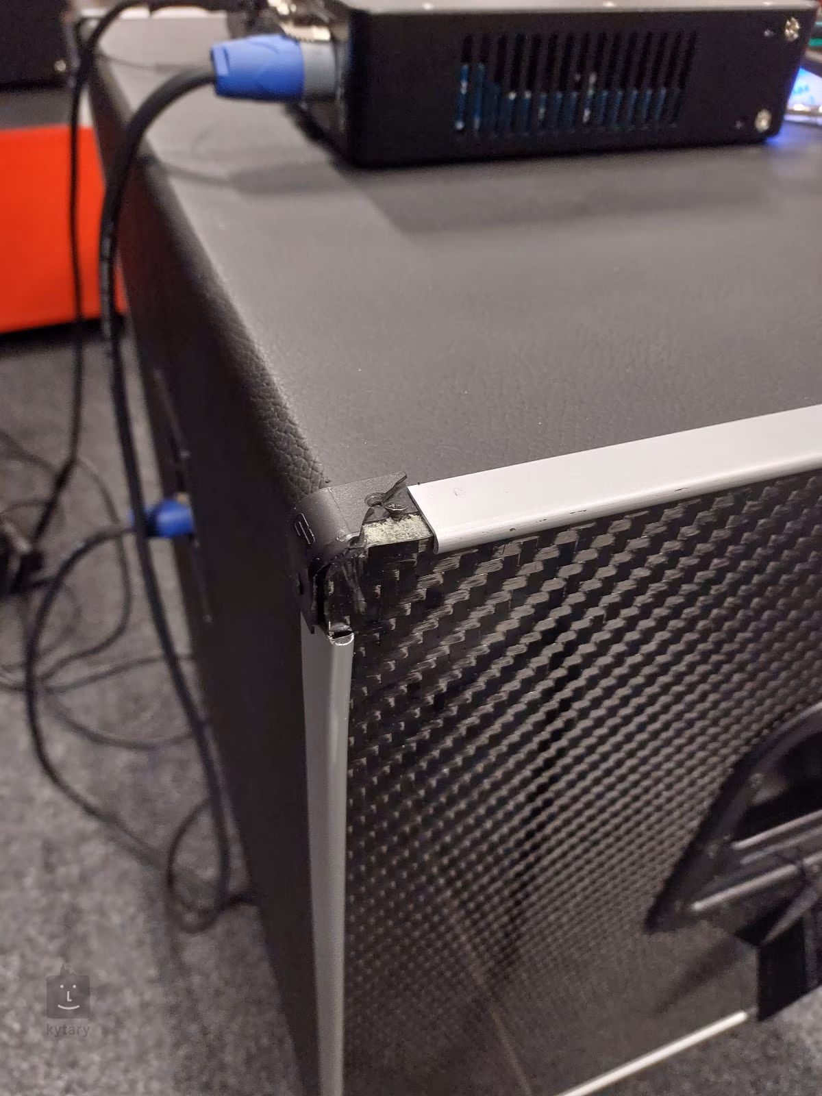 GR BASS AT 410 (opened) (damaged) Bass Guitar